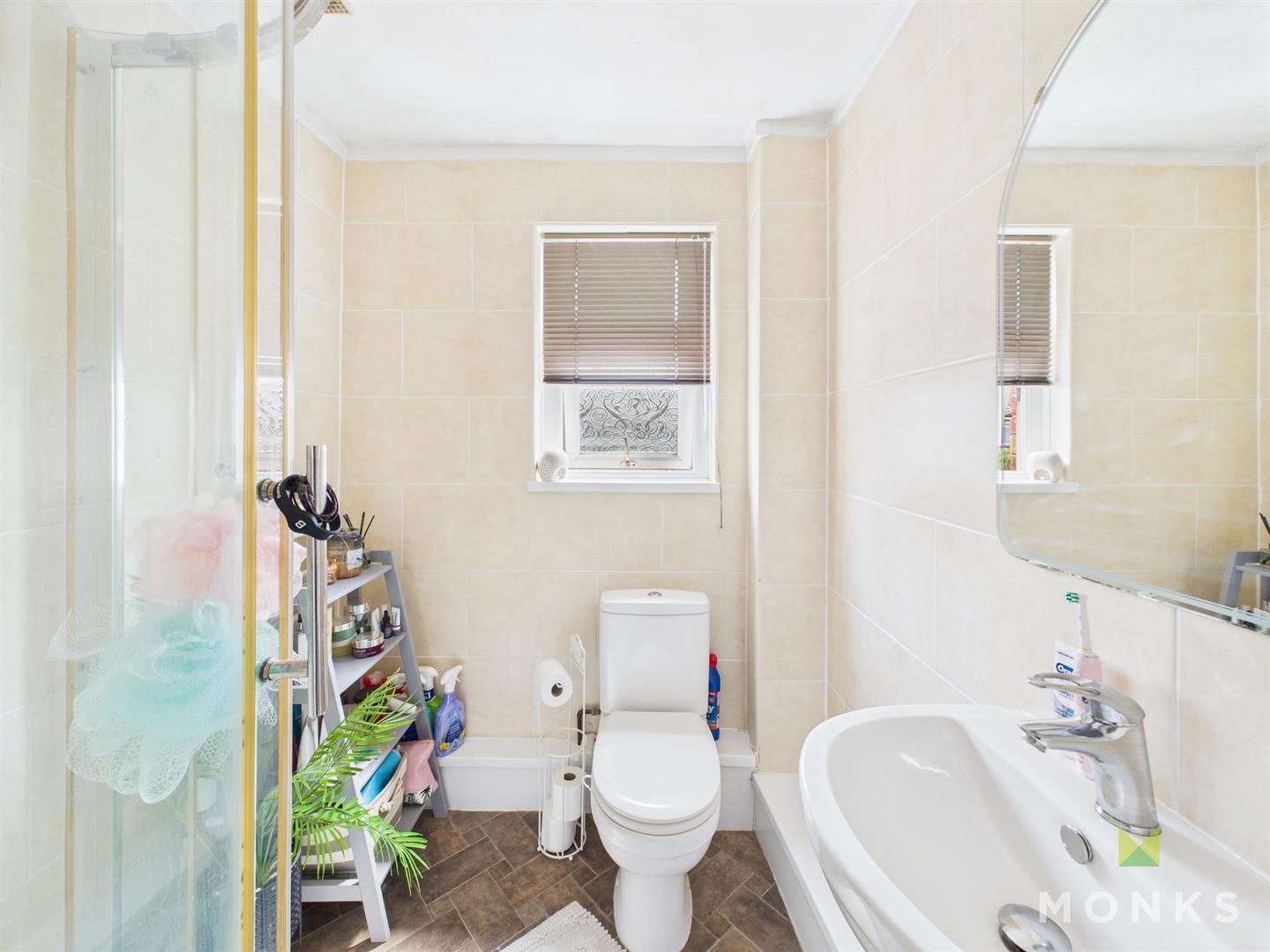 16 Combermere Drive, Shrewsbury, SY1 3BZ SSTC 16 Combermere Drive, Shrewsbury, SY1 3BZ SSTC